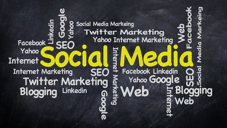 8 Tips on Choosing a Social Media Agency